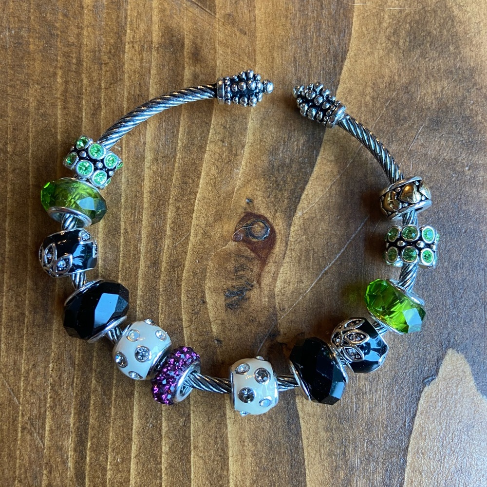 Charm/Beaded Bracelet